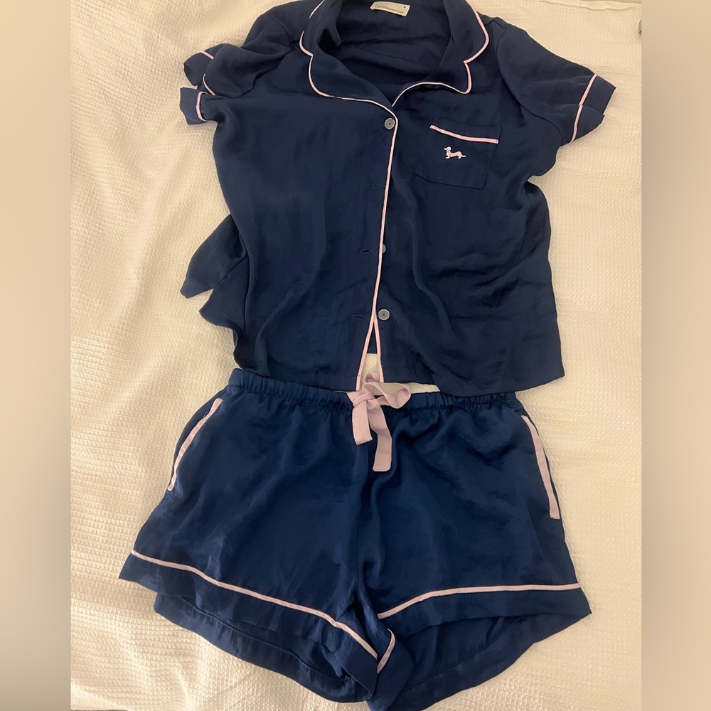 Peter Alexander chic Satin Pj set - Picture 2 of 7